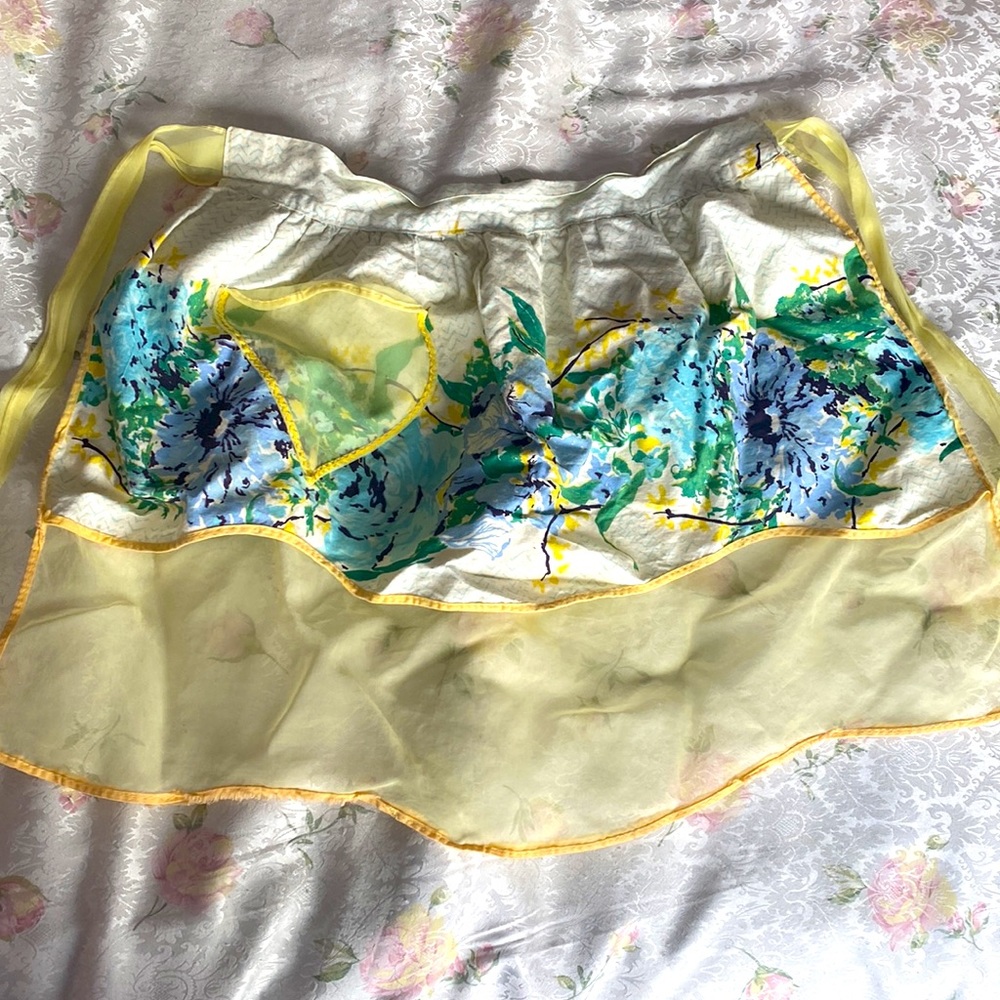 Vintage floral apron